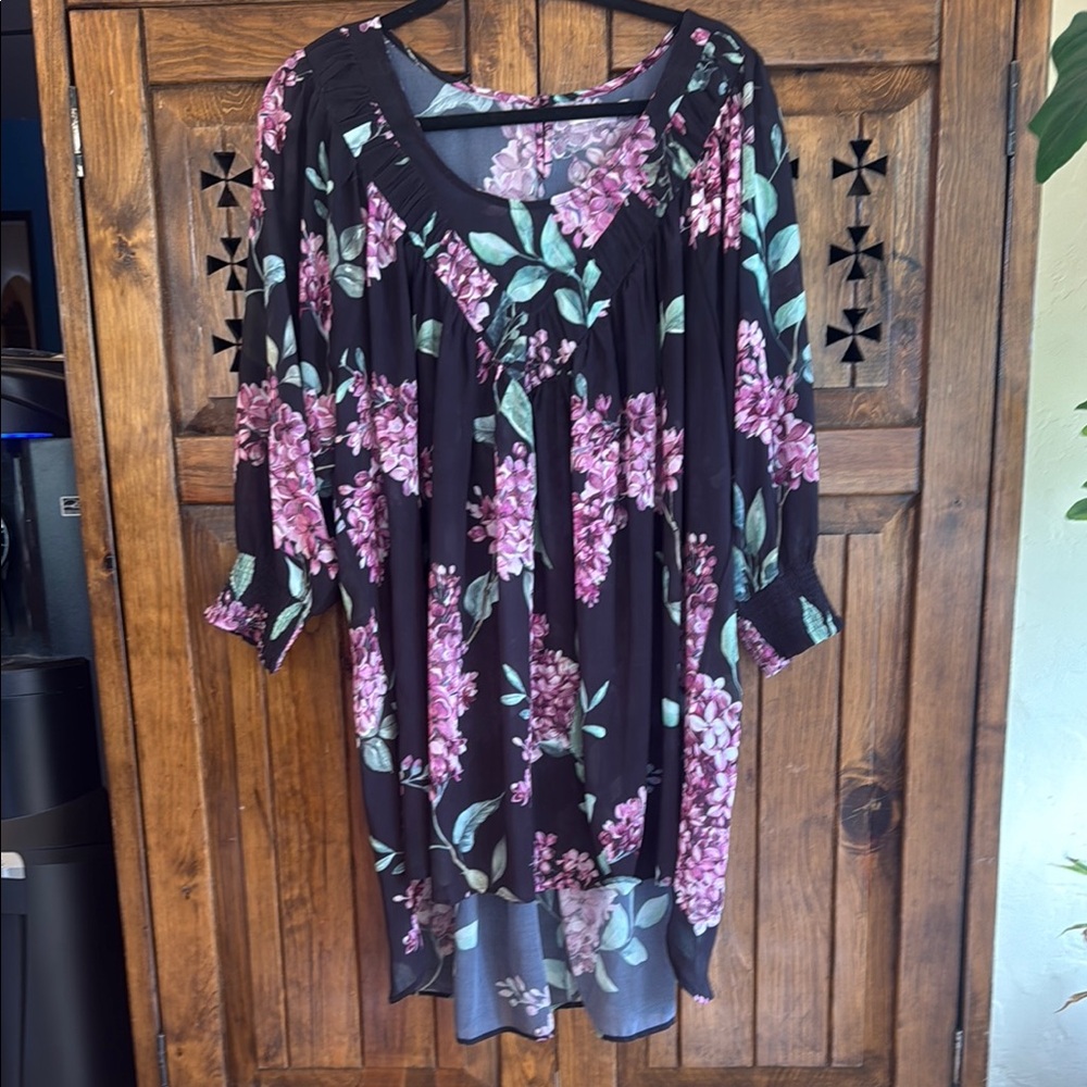 Floral Plus Size Black and Pink Women's Top